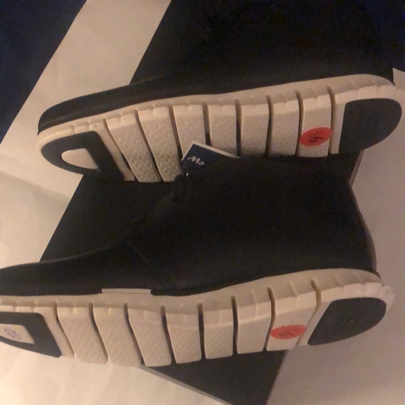 Colehaan  New Zero Grande Boot - Picture 3 of 5